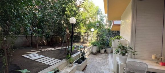 Квартира с 4 комнатами в Рим, Италия № 32380 15