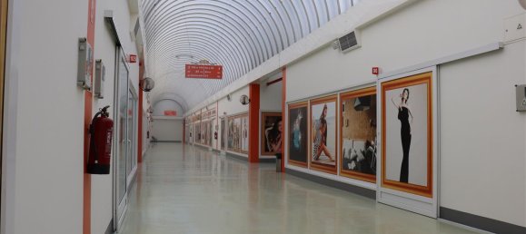 100m² Commercial property in Pombal, Portugal No. 75587 11