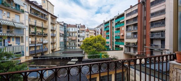 6 bedrooms Apartment in Turin, Italy No. 379744 8