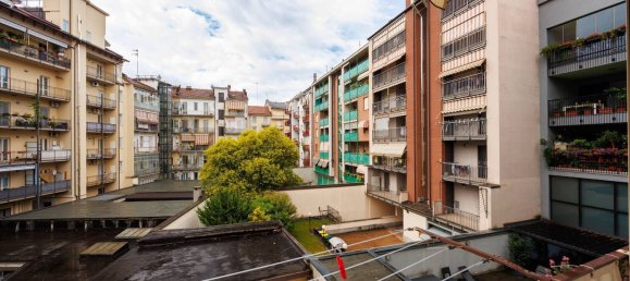 6 bedrooms Apartment in Turin, Italy No. 379744 14