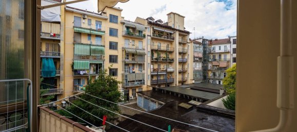 6 bedrooms Apartment in Turin, Italy No. 379744 15