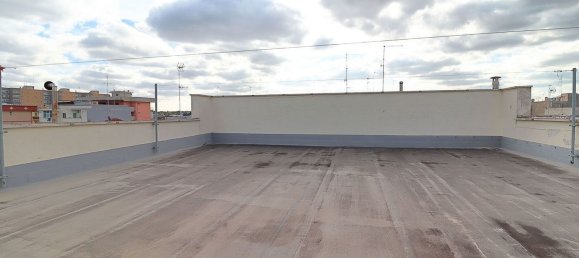 3-salle Appartement à Bari, Italy No. 119654 14