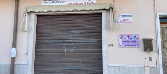 Коммерческая недвижимость 100м² в Лезина, Италия № 126807 7