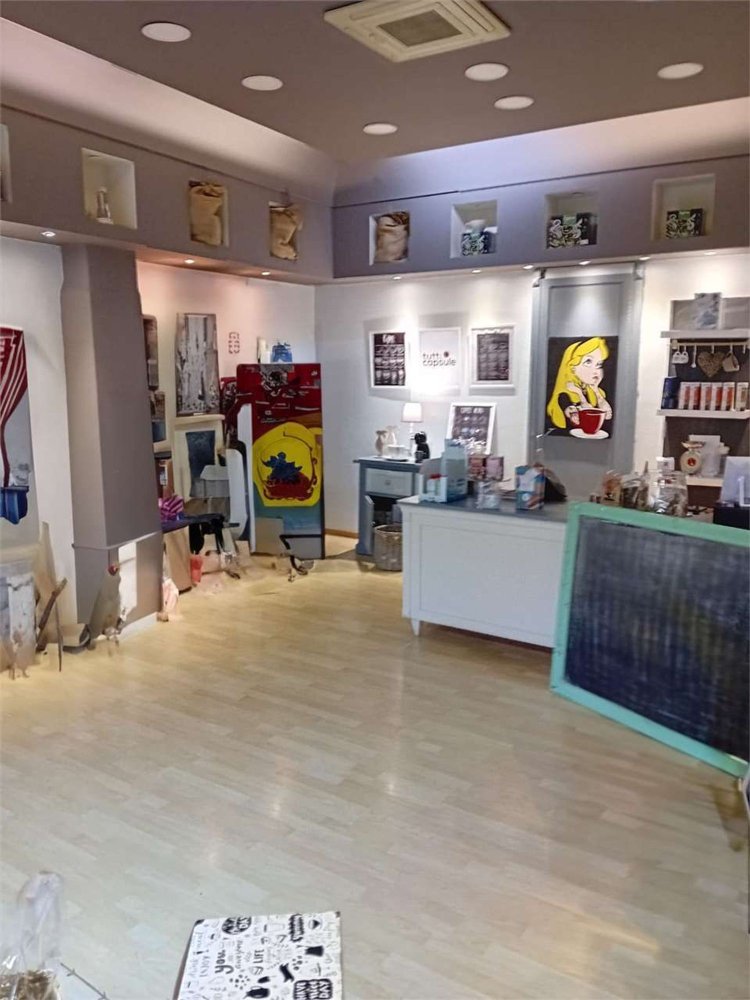 46m² Commercial property in Sarzana, Italy No. 206654