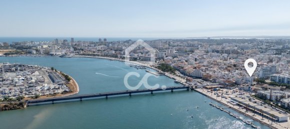 6 bedrooms Building in Portimao, Portugal No. 284751 3