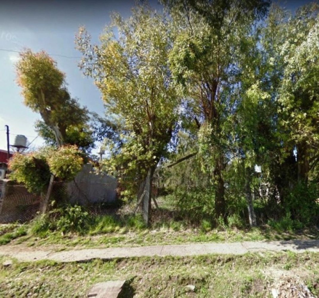  Land in Moreno, Argentina No. 33380