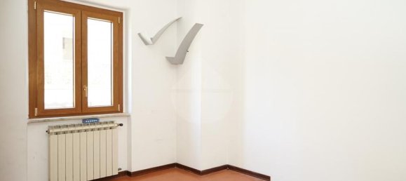 6 bedrooms Apartment in Gubbio, Italy No. 361338 18