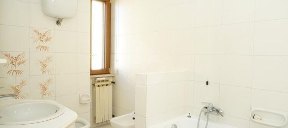6 bedrooms Apartment in Gubbio, Italy No. 361338 14
