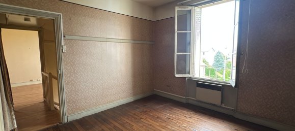 Casa de 3 divisões em Clermont-Ferrand, France N.º 337621 2