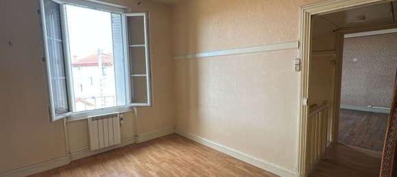 Casa de 3 divisões em Clermont-Ferrand, France N.º 337621 5