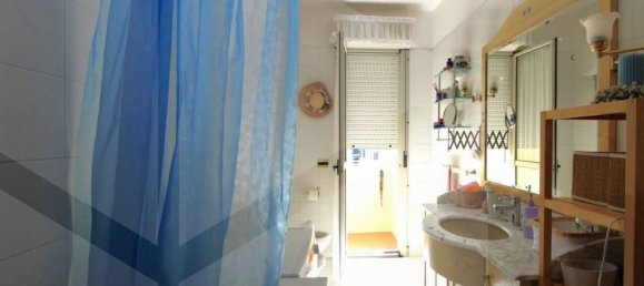 Apartamento de 5 habitaciónes en Pontedera, Italy No. 22778 18