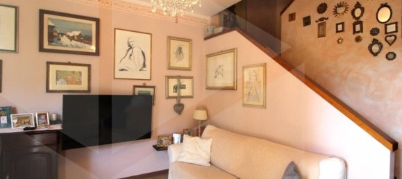 Apartamento de 5 habitaciónes en Pontedera, Italy No. 22778 3