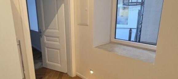 2 rooms Apartment in Rudolfsheim-Funfhaus, Austria No. 238902 2