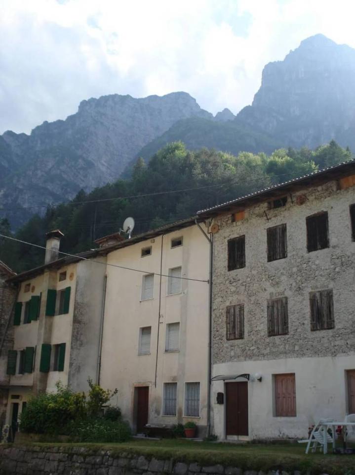 Casa de 5 divisões em Pordenone, Italy N.º 36361