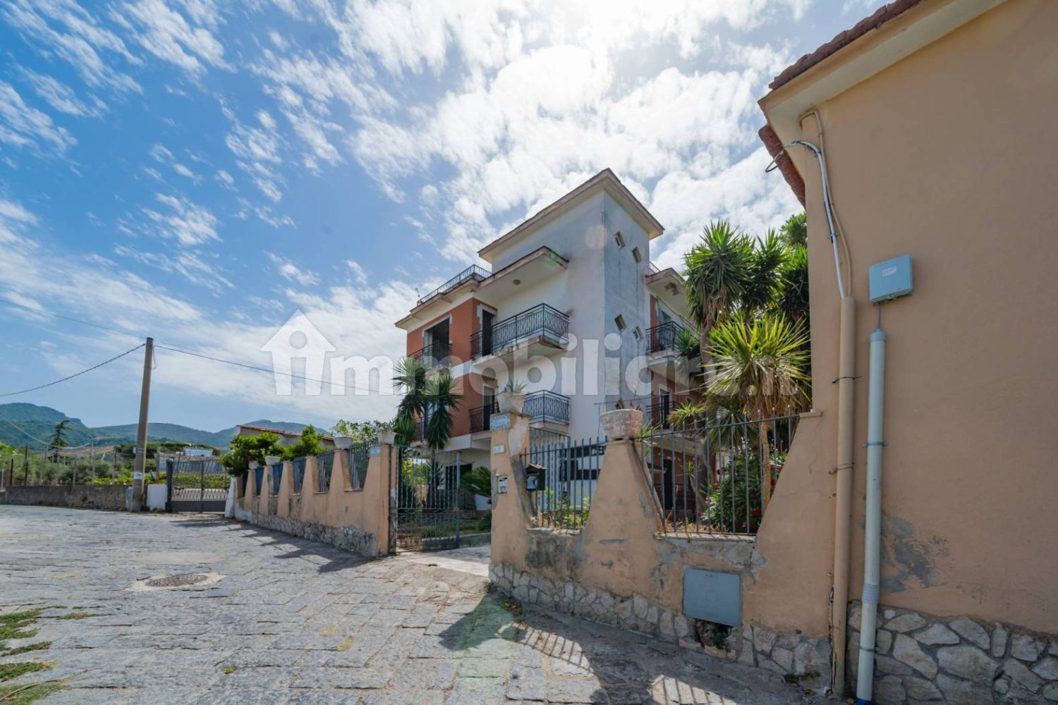 5 bedrooms Villa in Ercolano, Italy No. 343349