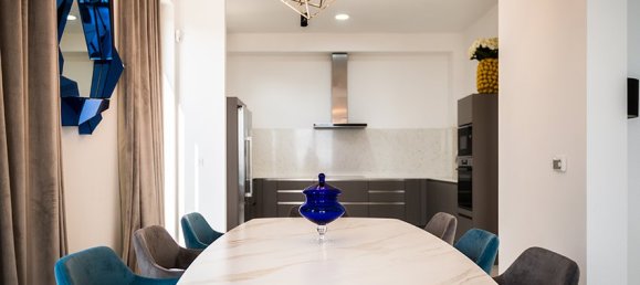 5 bedrooms Commercial property in Budva, Montenegro No. 33 17