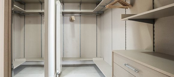 5 bedrooms Commercial property in Budva, Montenegro No. 33 5