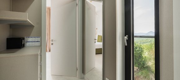 5 bedrooms Commercial property in Budva, Montenegro No. 33 6