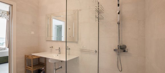 5 bedrooms Commercial property in Budva, Montenegro No. 33 7