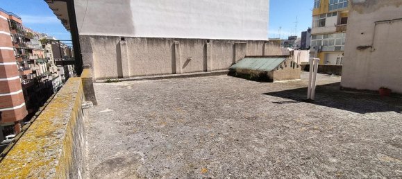 Apartamento de 5 habitaciónes en Bari, Italy No. 163866 8