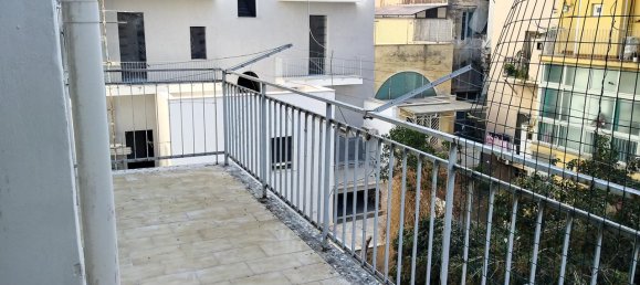 Apartamento de 5 habitaciónes en Bari, Italy No. 163866 6
