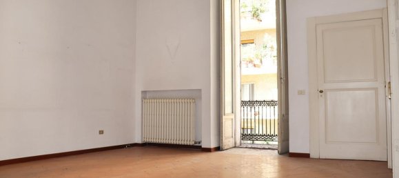 Apartamento de 5 habitaciónes en Bari, Italy No. 163866 15