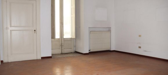 Apartamento de 5 habitaciónes en Bari, Italy No. 163866 10