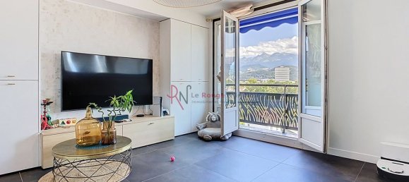 3 chambres Appartement à Grenoble, France No. 338286 2