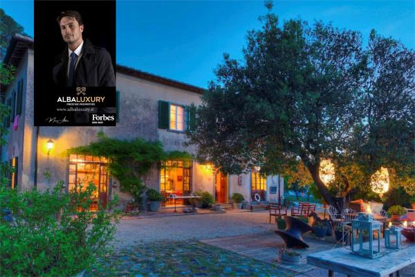 8 rooms Commercial property in Portoferraio, Italy No. 148890