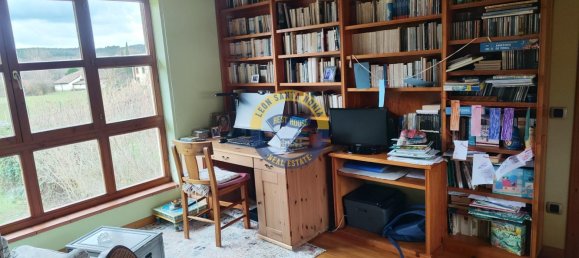 15 bedrooms House in Villaquilambre, Spain No. 101187 38