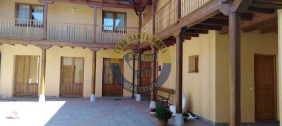 15 bedrooms House in Villaquilambre, Spain No. 101187 4