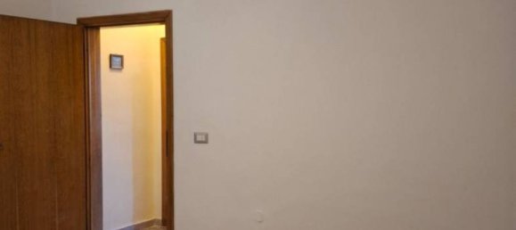 2 bedrooms Apartment in Santa Croce sull'Arno, Italy No. 69916 10