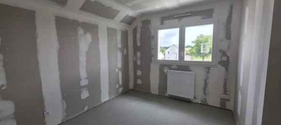 Casa de 4 dormitorios en Janze, France No. 284565 8