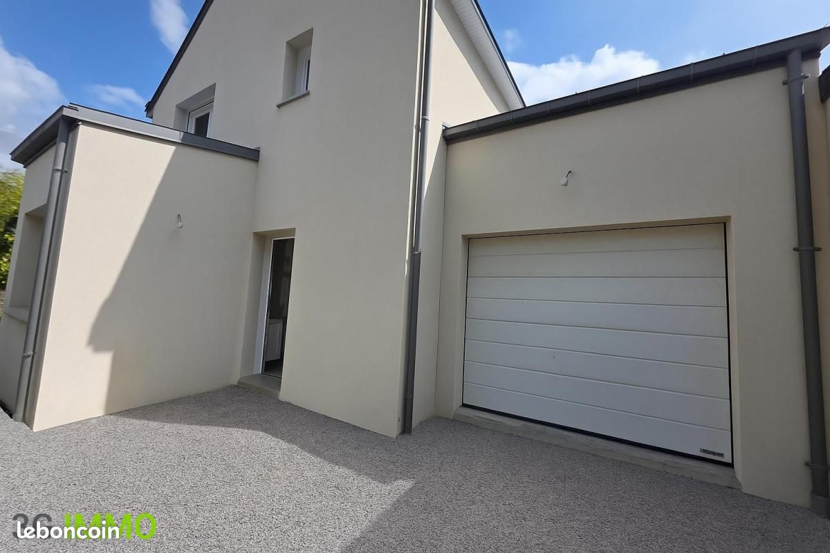 Casa de 4 dormitorios en Janze, France No. 284565