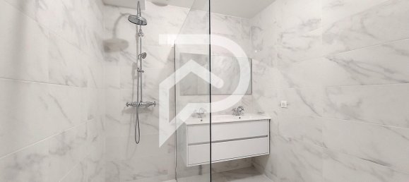 3 bedrooms House in Chartres, France No. 82569 10