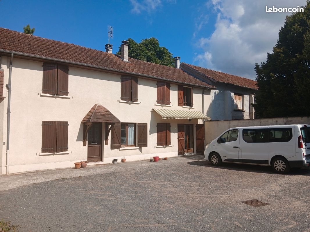 4 chambres Maison à Terrasson-Lavilledieu, France No. 338919
