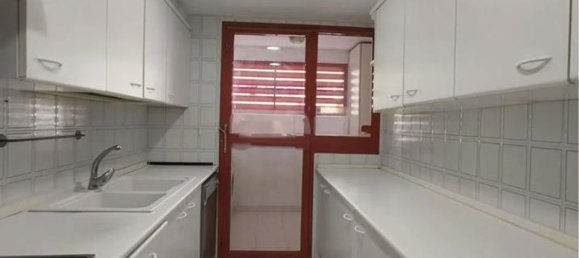 Apartamento de 4 dormitorios en Valencia, Spain No. 190909 18