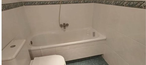 Apartamento de 4 dormitorios en Valencia, Spain No. 190909 13