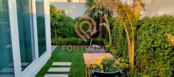 3 bedrooms Townhouse in Dubai, UAE No. 24680 11