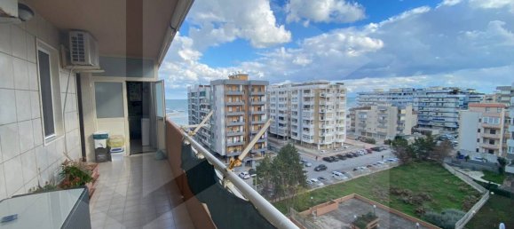 3-salle Appartement à Bari, Italy No. 20497 12