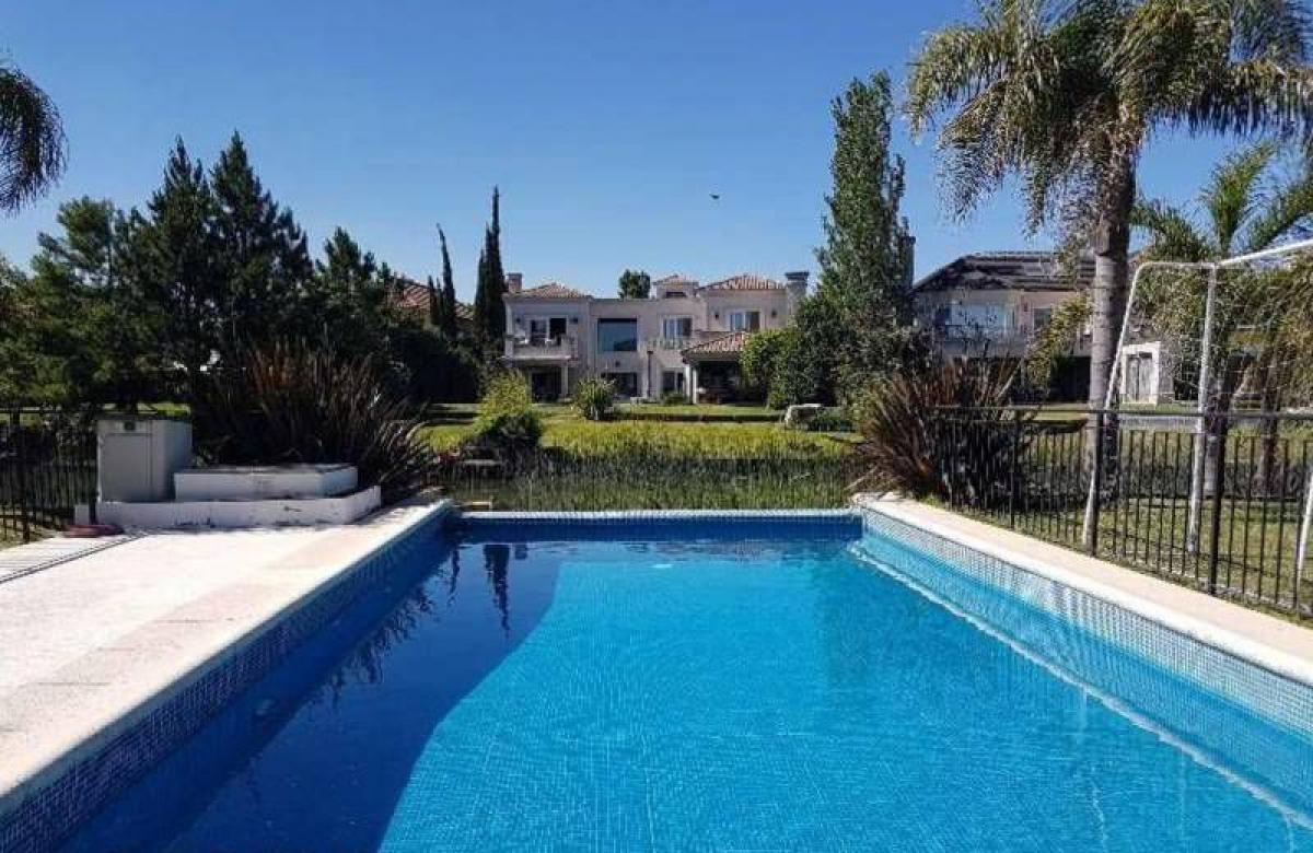 4 bedrooms House in Tigre, Argentina No. 6178