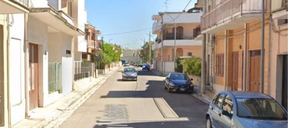 5غرفة شقة في Novoli, Italy رقم 184225 3