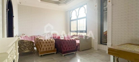 7 bedrooms Villa in Dubai, UAE No. 27434 5