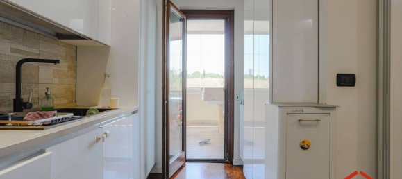 3 bedrooms Apartment in Rome, Italy No. 321404 7