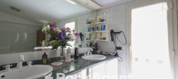 Квартира с 3 спальнями в Катандзаро, Италия № 271327 2