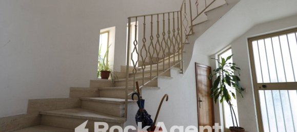 Квартира с 3 спальнями в Катандзаро, Италия № 271327 11