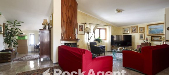 Квартира с 3 спальнями в Катандзаро, Италия № 271327 17