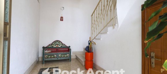 Квартира с 3 спальнями в Катандзаро, Италия № 271327 12