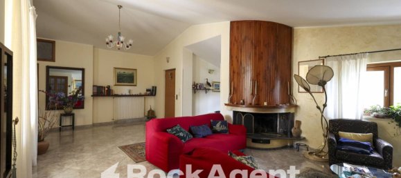 Квартира с 3 спальнями в Катандзаро, Италия № 271327 15