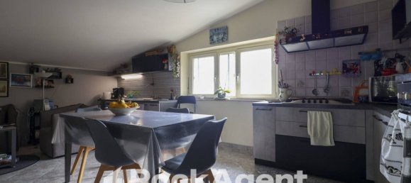 Квартира с 3 спальнями в Катандзаро, Италия № 271327 23